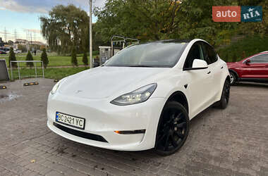 Tesla Model Y  2023