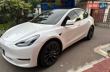 Tesla Model Y  2022