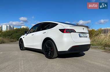 Tesla Model Y  2021
