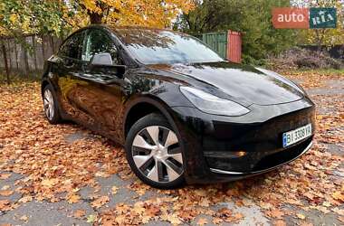 Tesla Model Y  2024