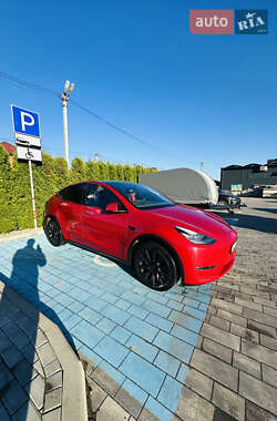 Tesla Model Y  2021