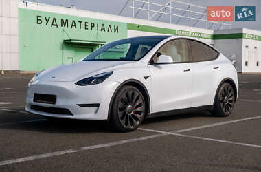 Tesla Model Y  2022