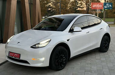 Tesla Model Y 2021