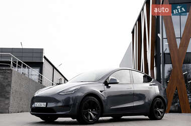 Tesla Model Y  2022