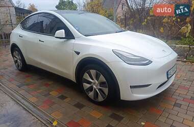 Tesla Model Y  2022