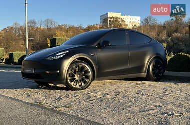 Tesla Model Y 2021