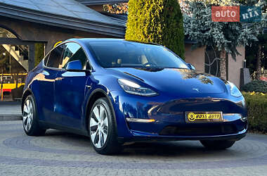 Tesla Model Y  2021