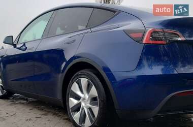 Tesla Model Y  2020
