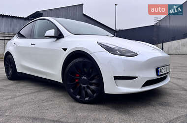 Tesla Model Y  2022