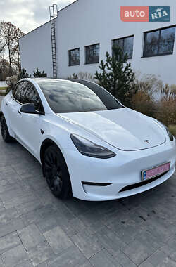 Tesla Model Y  2023