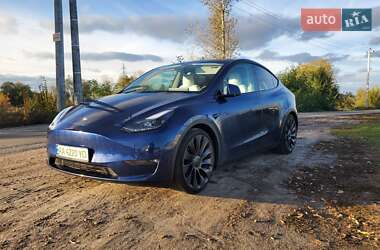 Tesla Model Y  2022
