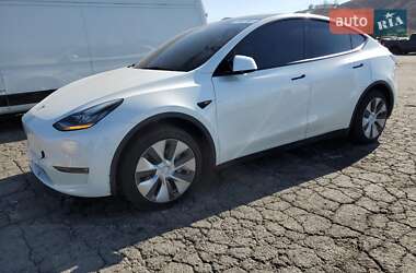 Tesla Model Y  2022