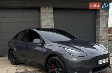 Tesla Model Y  2023