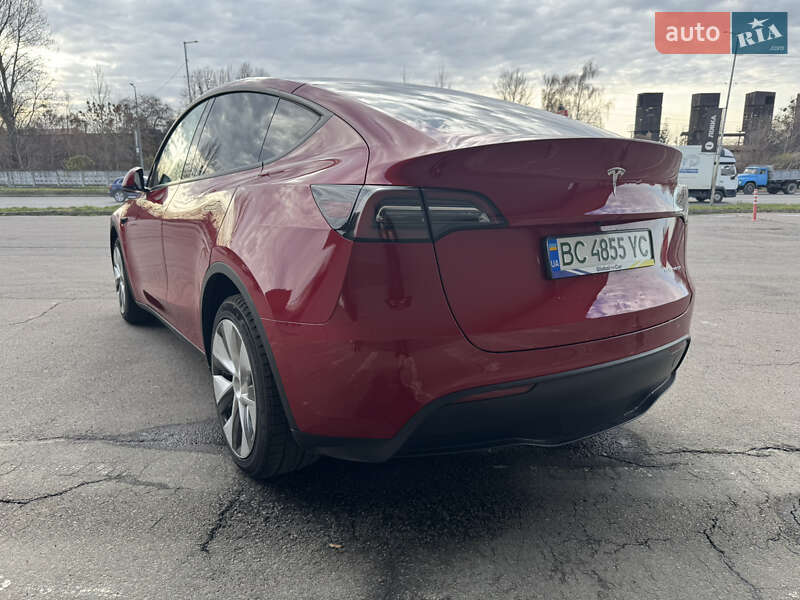 Позашляховик / Кросовер Tesla Model Y 2023 в Львові фото 4 Позашляховик / Кросовер Tesla Model Y 2023 в Львові