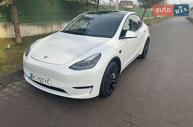 Tesla Model Y  2022