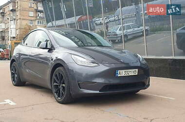 Tesla Model Y  2021