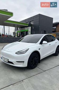 Tesla Model Y  2021