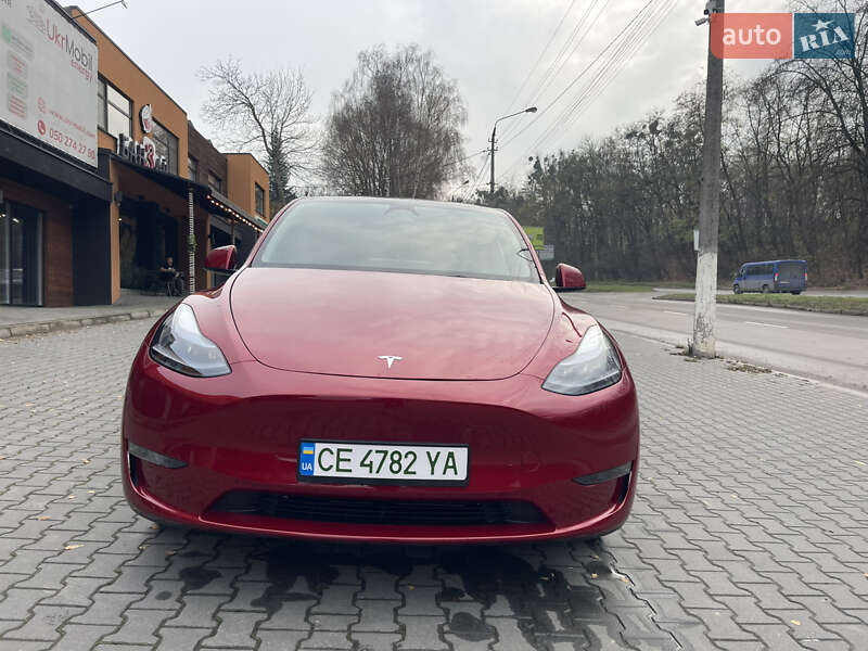 Позашляховик / Кросовер Tesla Model Y 2025 в Чернівцях фото Позашляховик / Кросовер Tesla Model Y 2025 в Чернівцях