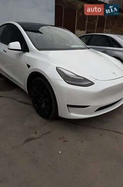 Tesla Model Y 2021