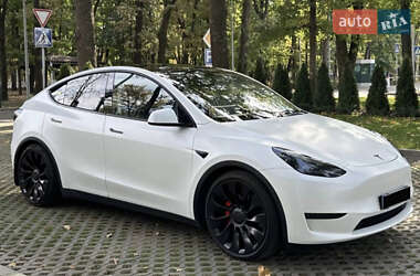 Tesla Model Y  2022