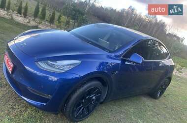 Tesla Model Y  2022