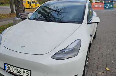 Tesla Model Y  2023