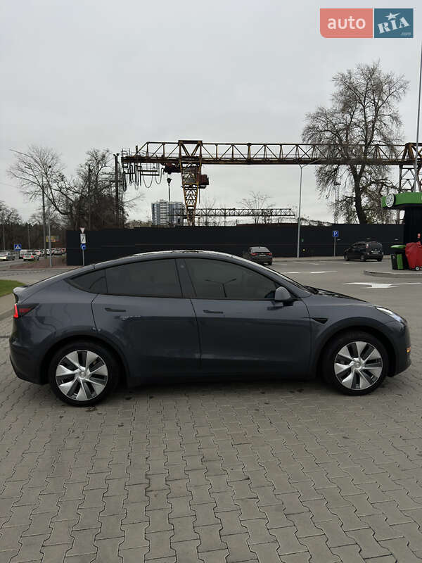 Позашляховик / Кросовер Tesla Model Y 2022 в Києві фото 9 Позашляховик / Кросовер Tesla Model Y 2022 в Києві