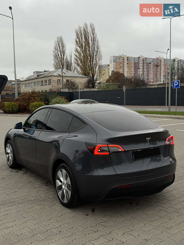 Позашляховик / Кросовер Tesla Model Y 2022 в Києві фото 6 Позашляховик / Кросовер Tesla Model Y 2022 в Києві