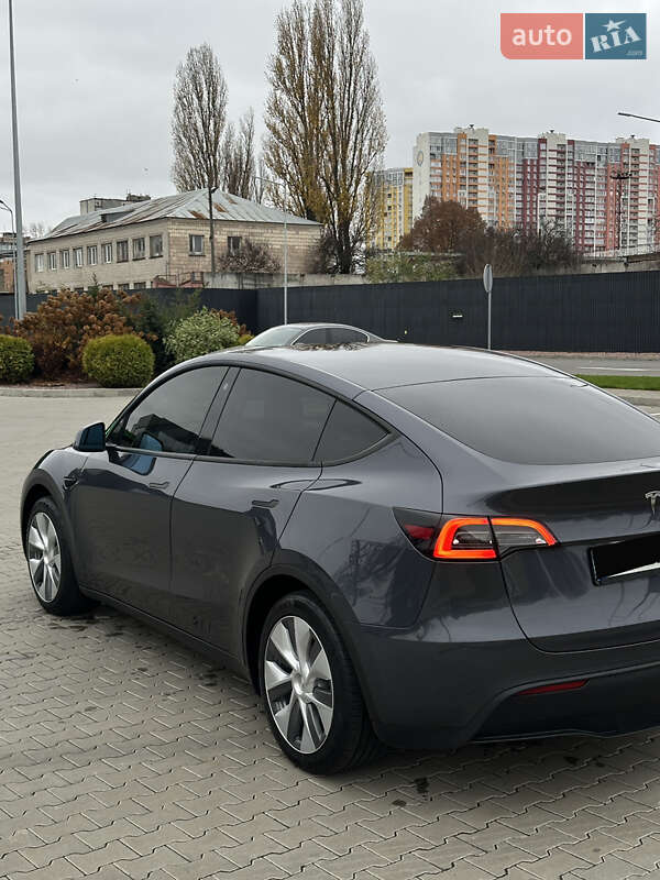 Позашляховик / Кросовер Tesla Model Y 2022 в Києві фото 5 Позашляховик / Кросовер Tesla Model Y 2022 в Києві