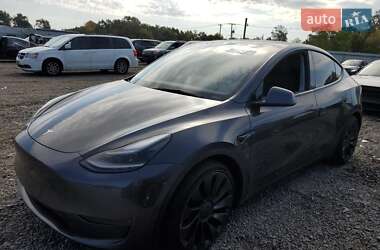 Tesla Model Y 2021