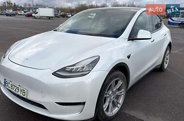 Tesla Model Y  2022