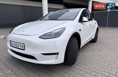 Tesla Model Y  2023