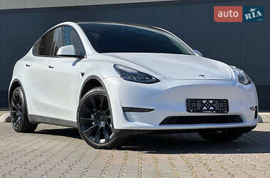 Tesla Model Y  2022