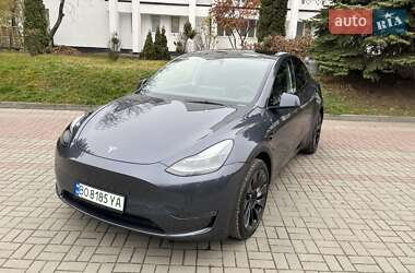 Tesla Model Y  2023