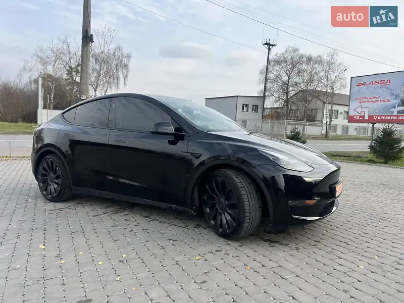 Tesla Model Y
