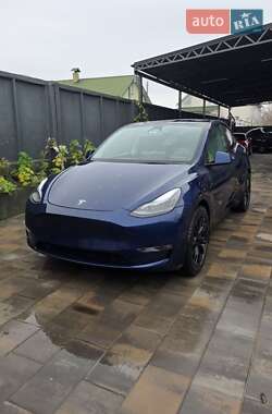 Tesla Model Y  2022