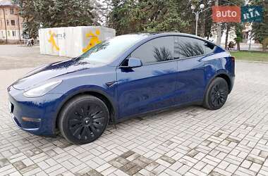 Tesla Model Y  2023
