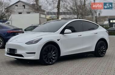 Tesla Model Y  2023