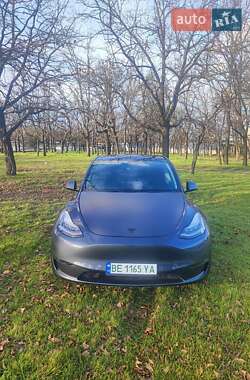 Tesla Model Y  2022