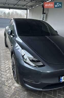 Tesla Model Y  2022