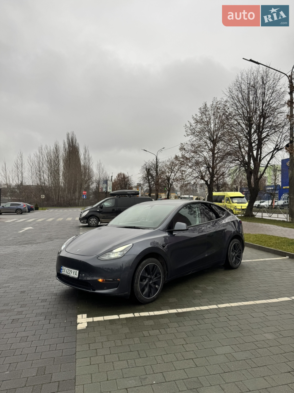 2023 Tesla Model Y - мініатюра 2