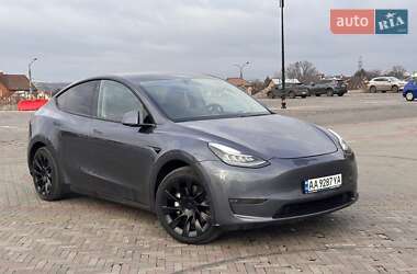 Tesla Model Y 2020