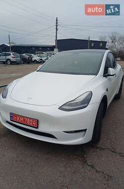 Tesla Model Y 2022