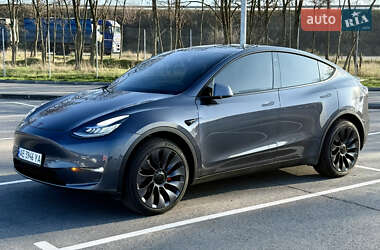 Tesla Model Y 2020