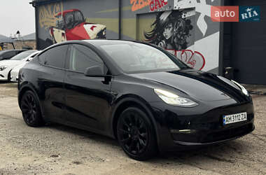 Tesla Model Y 2021