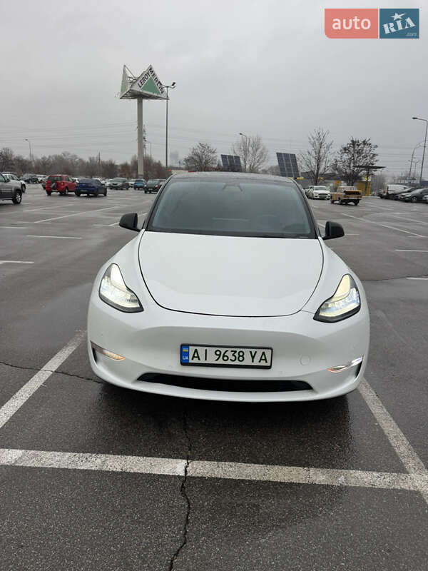 Tesla Model Y 2021 Tesla Model Y 2021
