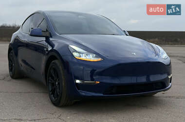 Tesla Model Y  2023