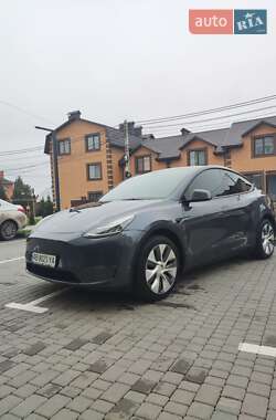 Tesla Model Y  2023
