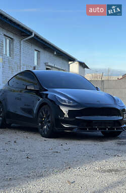 Tesla Model Y 2021