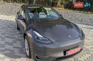 Tesla Model Y  2023